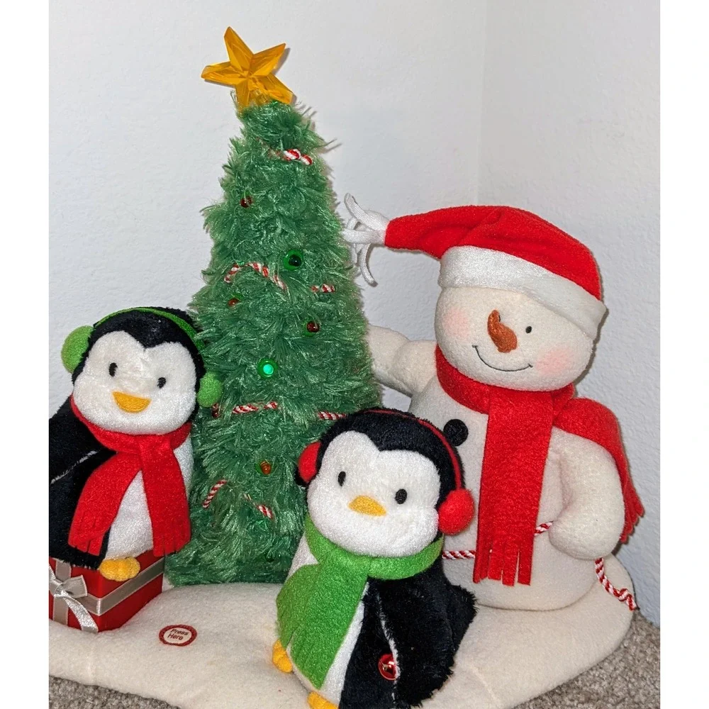 Hallmark 2006 Christmas Decor Animated Musical Snowman Penguins Tree Light WORKS